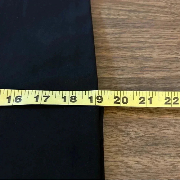 ❤️ Danier leather mini skirt 2 - Picture 6 of 9